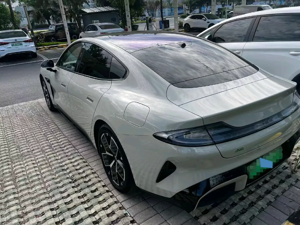 2024 MI SU7 BEV 73.6KWH,autocango,china used car exporter,china ev exporter,chinese used car exporter,chinese used ev exporter