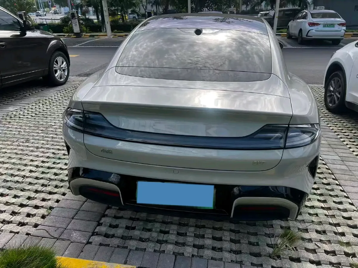 2024 MI SU7 BEV 73.6KWH,autocango,china used car exporter,china ev exporter,chinese used car exporter,chinese used ev exporter