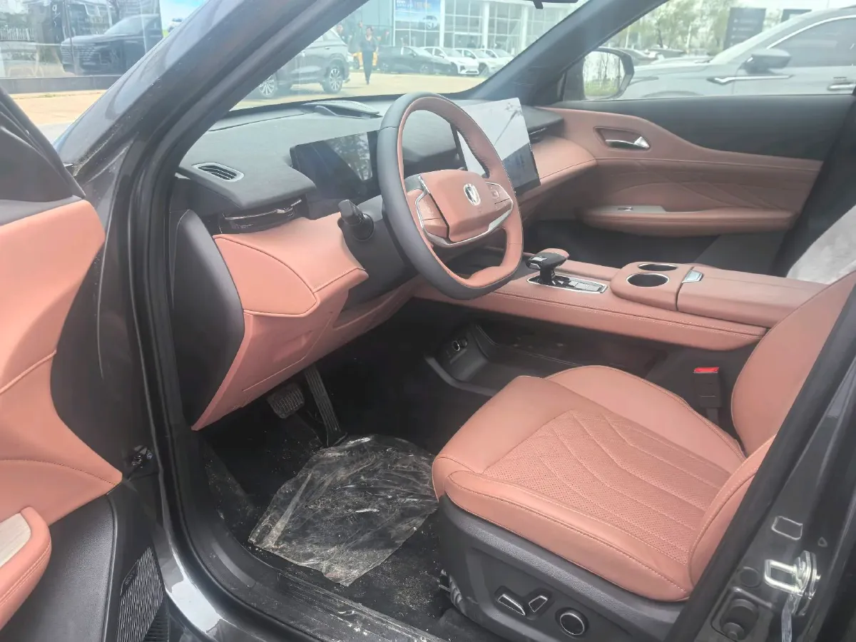 2024 ChangAn UNI-Z 1.5L 98HP L4 E-CVT PHEV 18.4KWH,autocango,china used car exporter,china ev exporter,chinese used car exporter,chinese used ev exporter