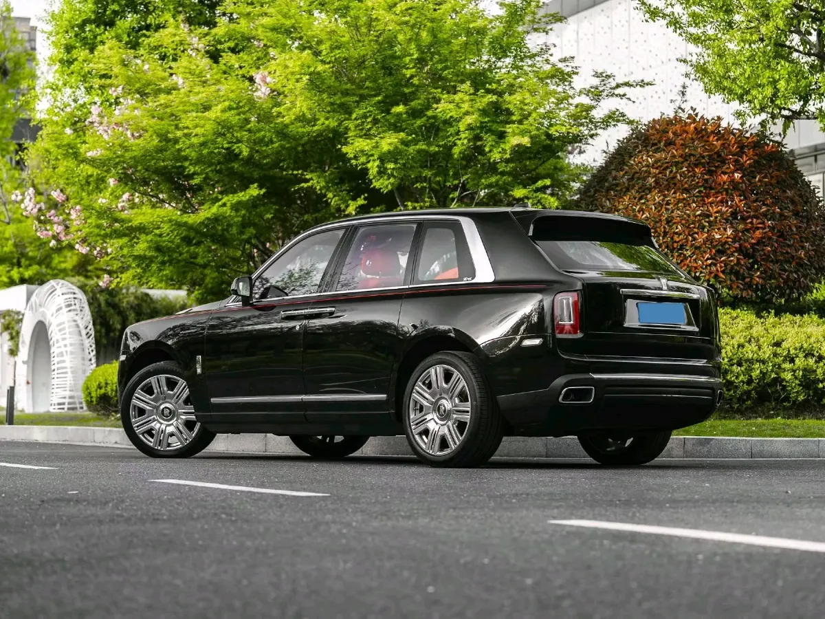 2018 Rolls-Royce Cullinan 6.7T 571HP V12 8AT,autocango,china used car exporter,china ev exporter,chinese used car exporter,chinese used ev exporter