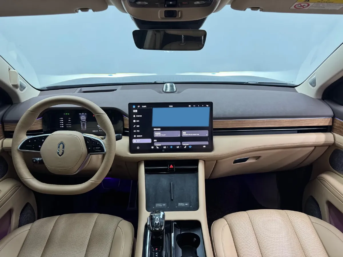 2024 Ford Transit 2.0T 143HP L4 9AT,autocango,china used car exporter,china ev exporter,chinese used car exporter,chinese used ev exporter