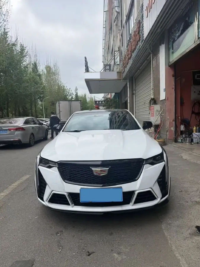 2022 Cadillac CT4 2.0T 237HP L4 8AT,autocango,china used car exporter,china ev exporter,chinese used car exporter,chinese used ev exporter
