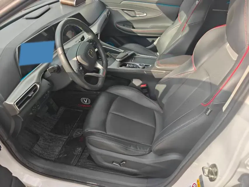 2020 ChangAn UNI-T 1.5T 180HP L4 7DCT,autocango,china used car exporter,china ev exporter,chinese used car exporter,chinese used ev exporter