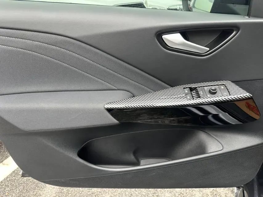 2025 Volkswagen ID.3 BEV 52.8KWH,autocango,china used car exporter,china ev exporter,chinese used car exporter,chinese used ev exporter