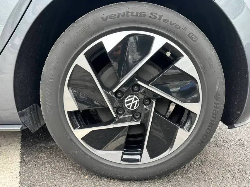 2025 Volkswagen ID.3 BEV 52.8KWH,autocango,china used car exporter,china ev exporter,chinese used car exporter,chinese used ev exporter