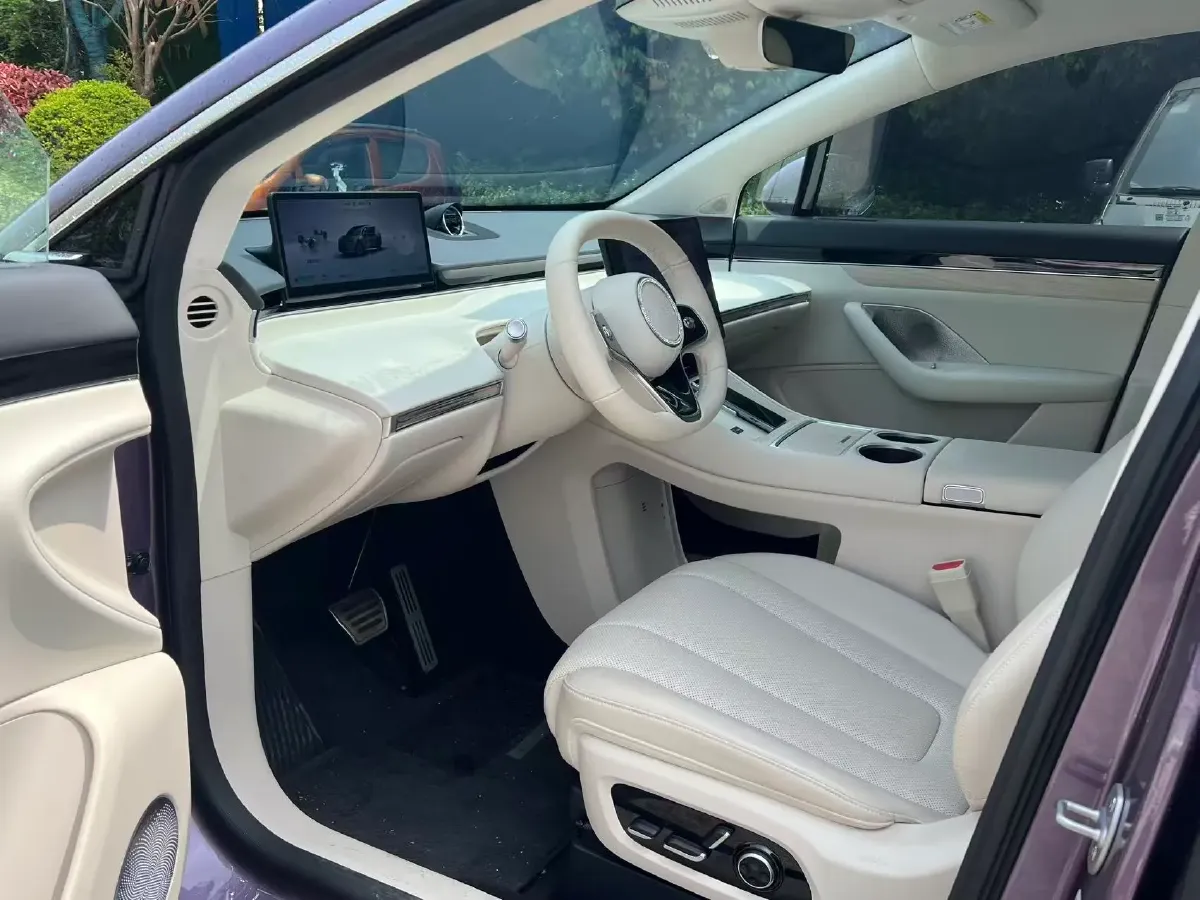 2025 Luxeed R7 REEV 156HP REEV,autocango,china used car exporter,china ev exporter,chinese used car exporter,chinese used ev exporter