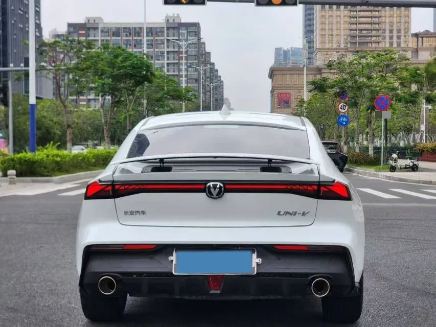 2023 ChangAn UNI-V 1.5T 188HP L4 7DCT,autocango,china used car exporter,china ev exporter,chinese used car exporter,chinese used ev exporter