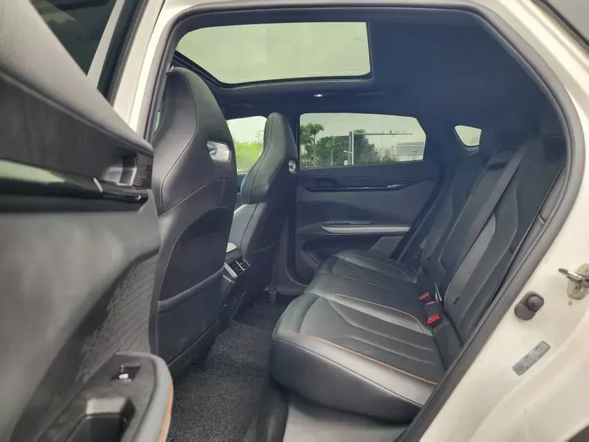 2023 ChangAn UNI-V 1.5T 188HP L4 7DCT,autocango,china used car exporter,china ev exporter,chinese used car exporter,chinese used ev exporter