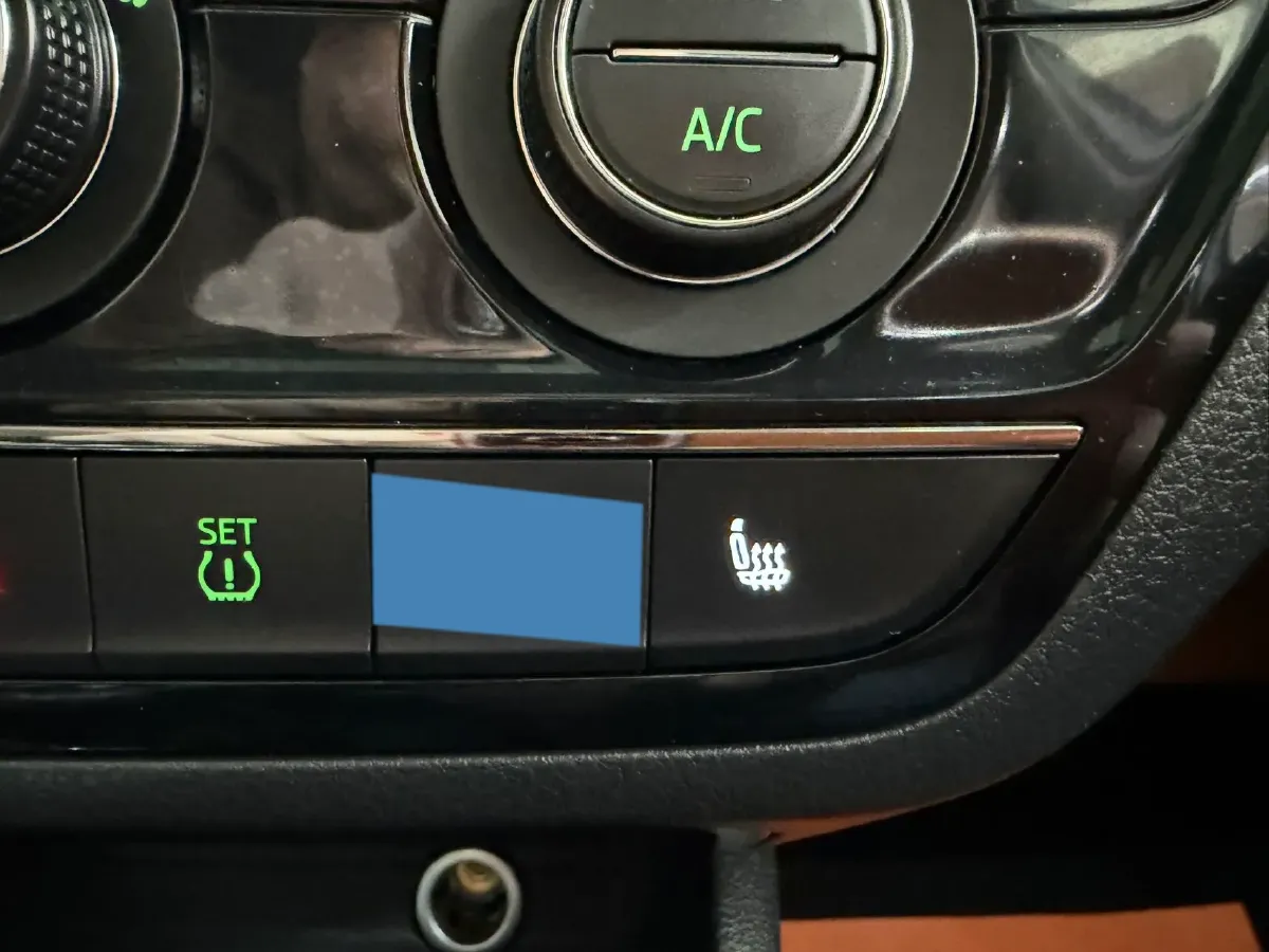 2022 Skoda Kamiq 1.5L 112HP L4 6AT,autocango,china used car exporter,china ev exporter,chinese used car exporter,chinese used ev exporter