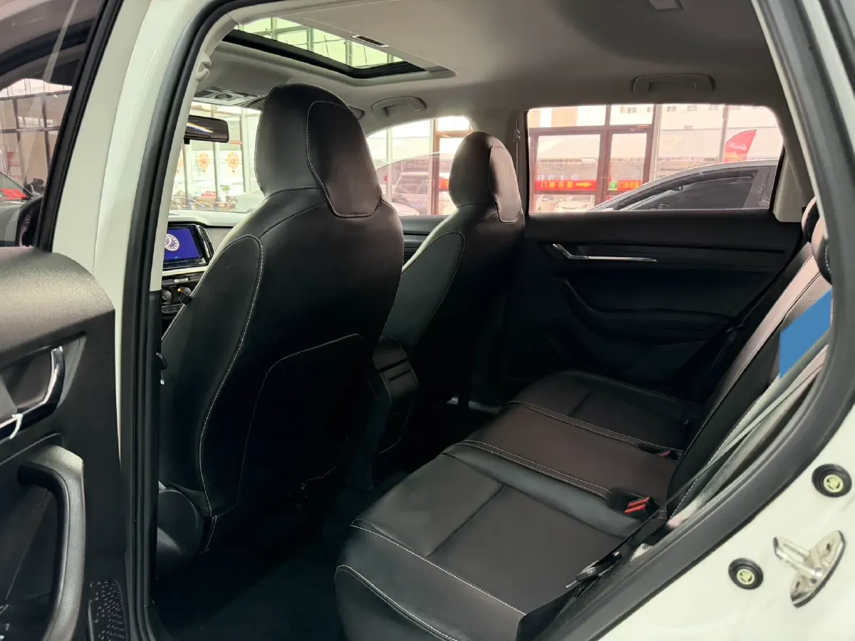 2022 Skoda Kamiq 1.5L 112HP L4 6AT,autocango,china used car exporter,china ev exporter,chinese used car exporter,chinese used ev exporter