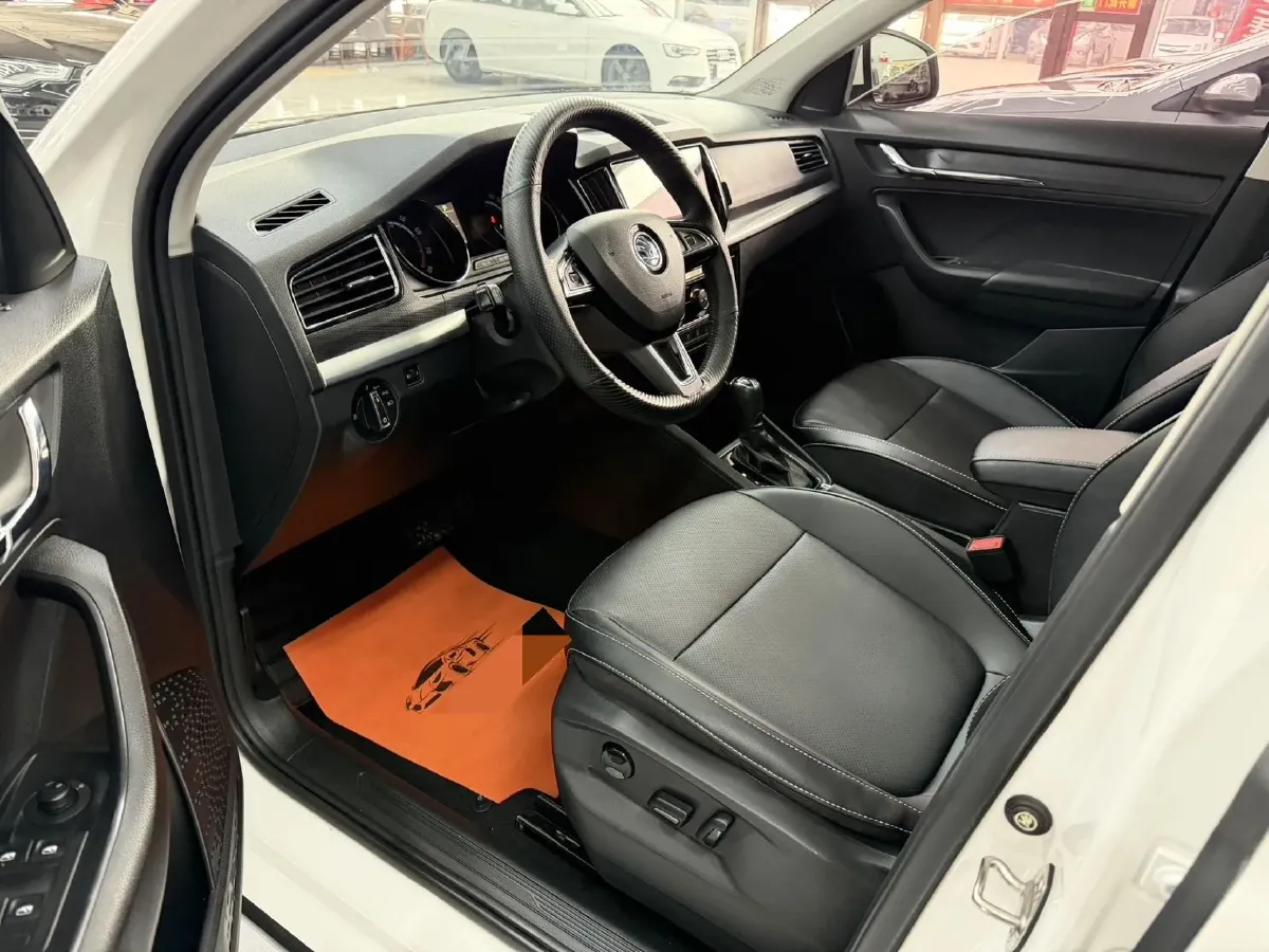 2022 Skoda Kamiq 1.5L 112HP L4 6AT,autocango,china used car exporter,china ev exporter,chinese used car exporter,chinese used ev exporter