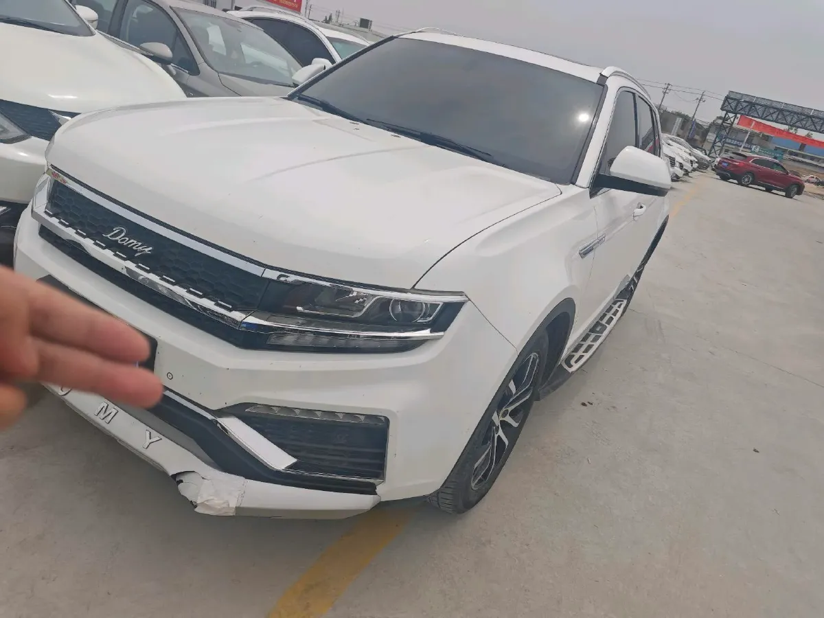 2018 Zotye Damy X7 2.0T 190HP L4 8AT,autocango,china used car exporter,china ev exporter,chinese used car exporter,chinese used ev exporter