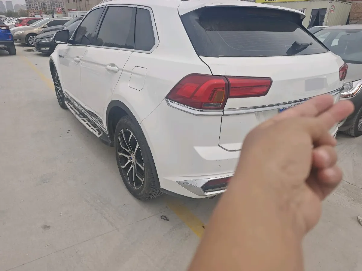 2018 Zotye Damy X7 2.0T 190HP L4 8AT,autocango,china used car exporter,china ev exporter,chinese used car exporter,chinese used ev exporter