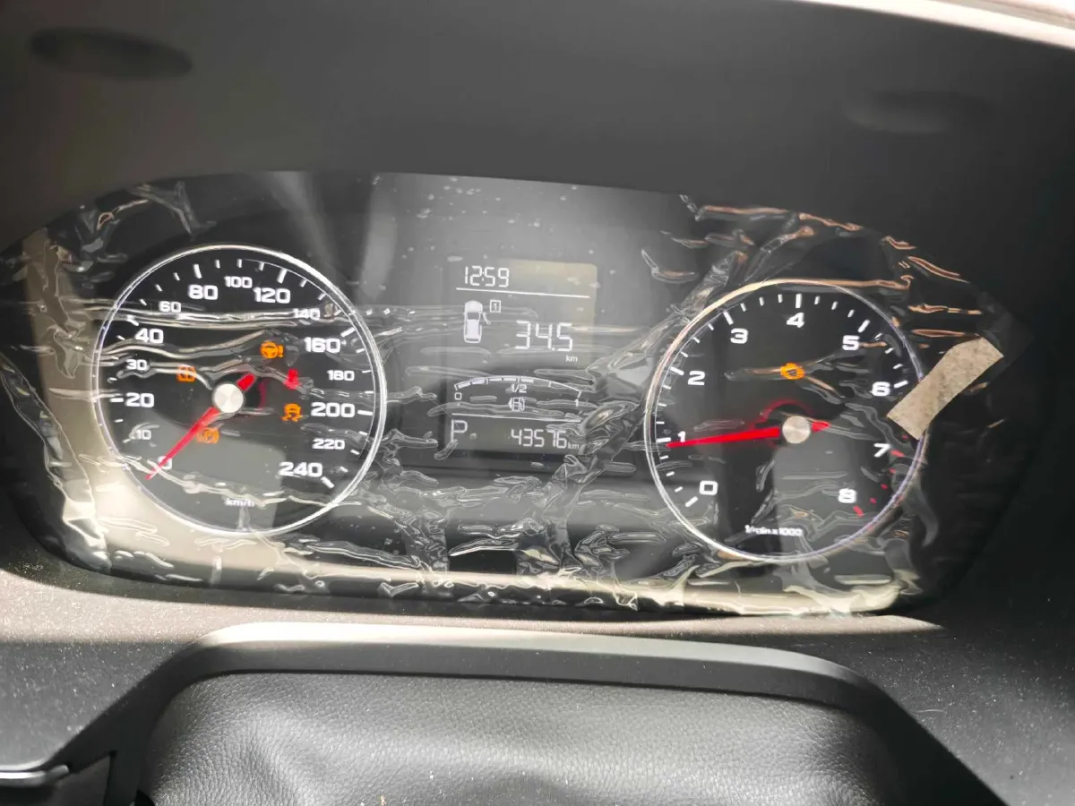 2019 Roewe i6 1.5T 169HP L4 7DCT,autocango,china used car exporter,china ev exporter,chinese used car exporter,chinese used ev exporter