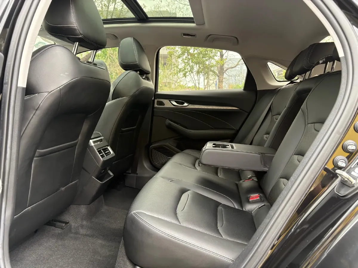 2021 Geely Preface 2.0T 190HP L4 7DCT,autocango,china used car exporter,china ev exporter,chinese used car exporter,chinese used ev exporter