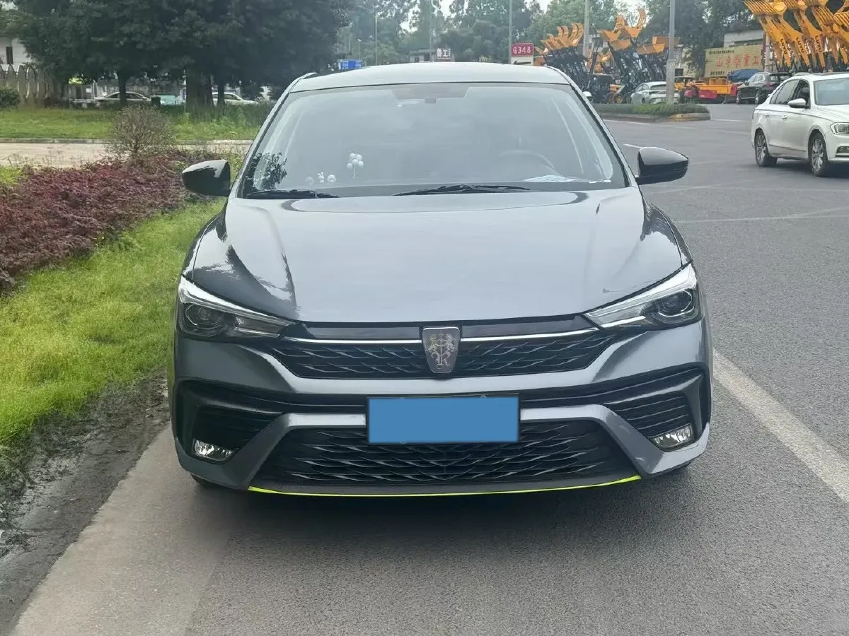 2021 Roewe i5 1.5L 120HP L4 5MT,autocango,china used car exporter,china ev exporter,chinese used car exporter,chinese used ev exporter