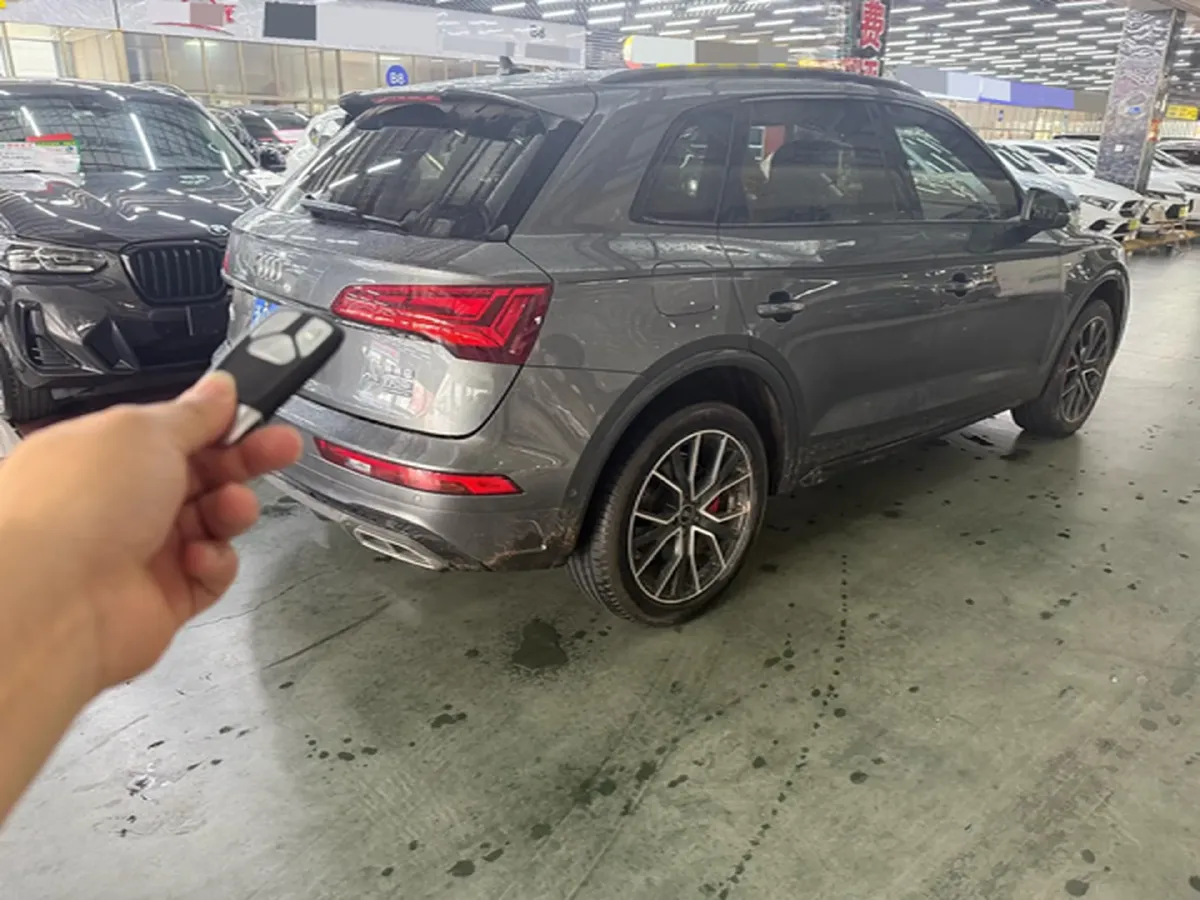 2024 Audi Q5L 2.0T 245HP L4 7DCT,autocango,china used car exporter,china ev exporter,chinese used car exporter,chinese used ev exporter