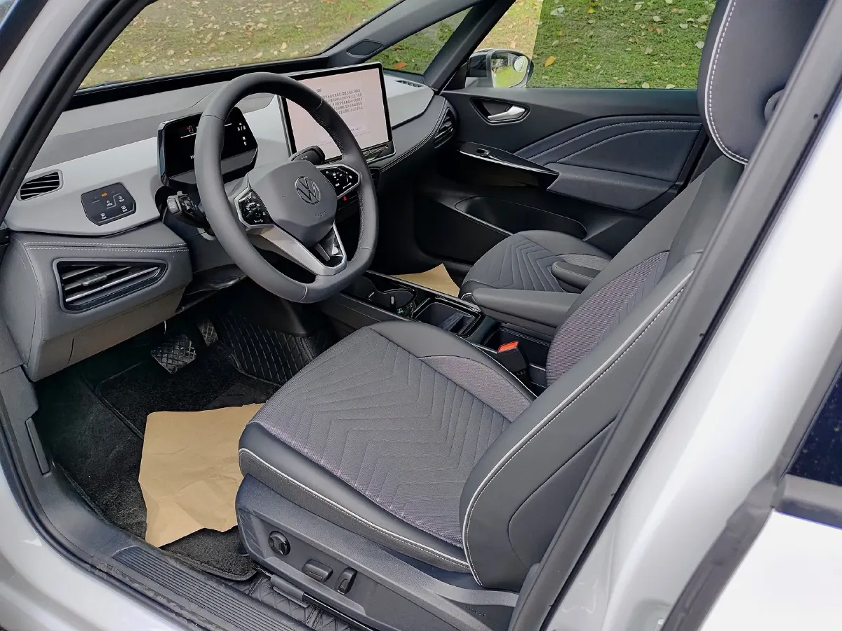 2025 Volkswagen ID.3 BEV 52.8KWH,autocango,china used car exporter,china ev exporter,chinese used car exporter,chinese used ev exporter