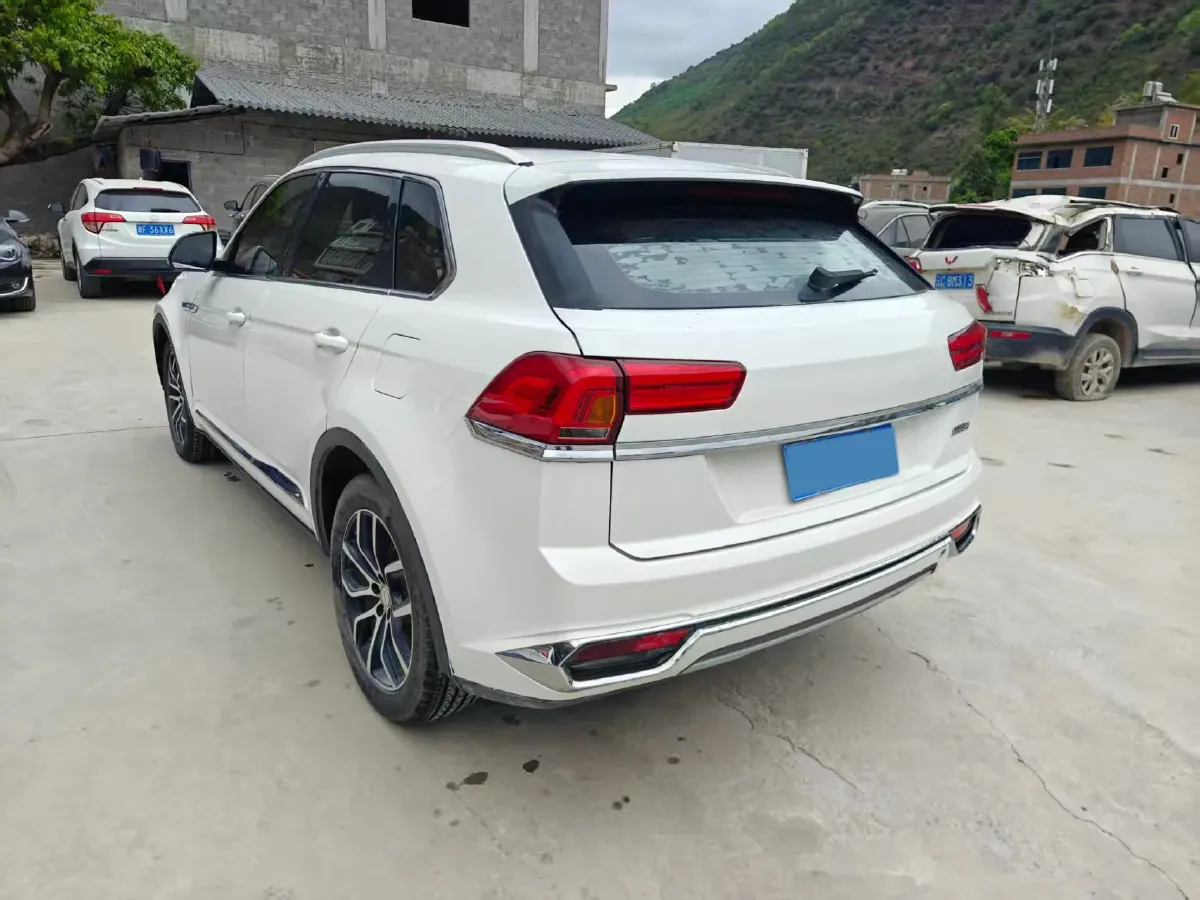 2017 Zotye T700 2.0T 190HP L4 8AT,autocango,china used car exporter,china ev exporter,chinese used car exporter,chinese used ev exporter