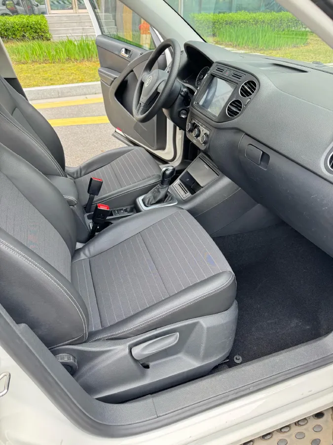 2017 MAXUS T60 2.0T 224HP L4 6AT,autocango,china used car exporter,china ev exporter,chinese used car exporter,chinese used ev exporter