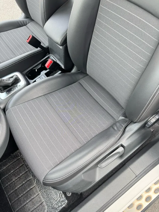 2017 MAXUS T60 2.0T 224HP L4 6AT,autocango,china used car exporter,china ev exporter,chinese used car exporter,chinese used ev exporter