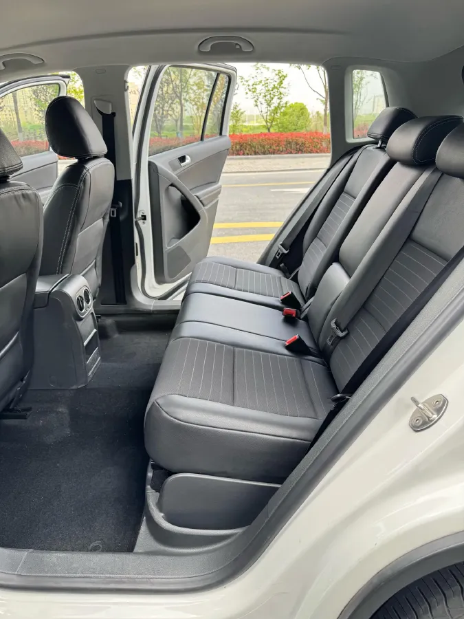 2017 MAXUS T60 2.0T 224HP L4 6AT,autocango,china used car exporter,china ev exporter,chinese used car exporter,chinese used ev exporter