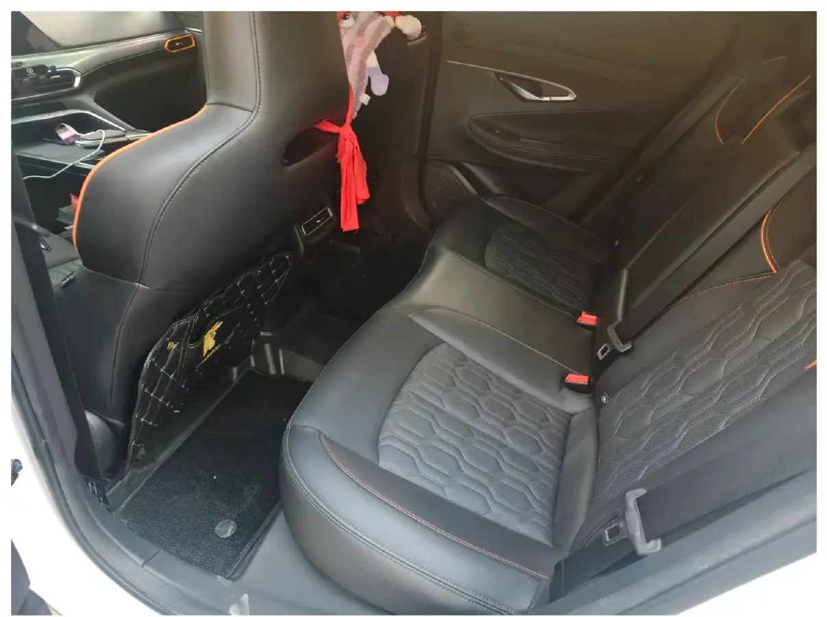 2022 ChangAn UNI-T 1.5T 188HP L4 7DCT,autocango,china used car exporter,china ev exporter,chinese used car exporter,chinese used ev exporter