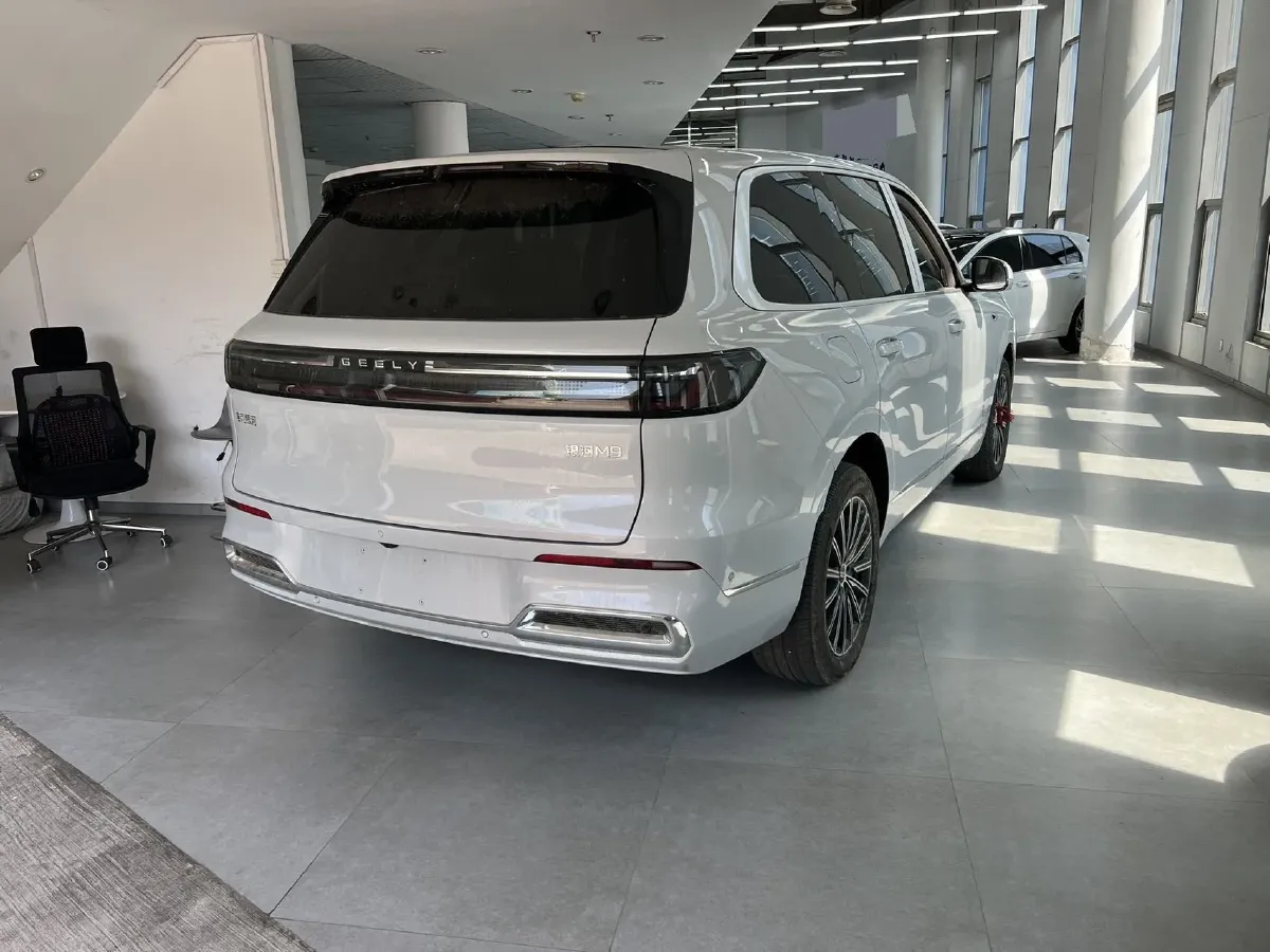 2025 Geely Galaxy M9 1.5T 163HP L4 3DHT PHEV,autocango,china used car exporter,china ev exporter,chinese used car exporter,chinese used ev exporter
