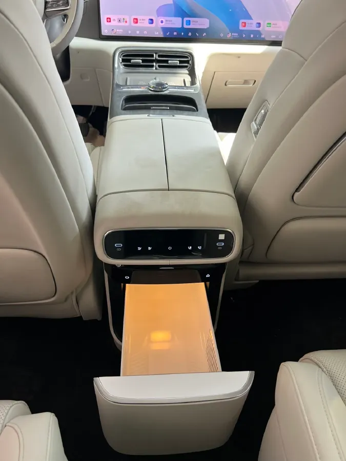 2025 Geely Galaxy M9 1.5T 163HP L4 3DHT PHEV,autocango,china used car exporter,china ev exporter,chinese used car exporter,chinese used ev exporter