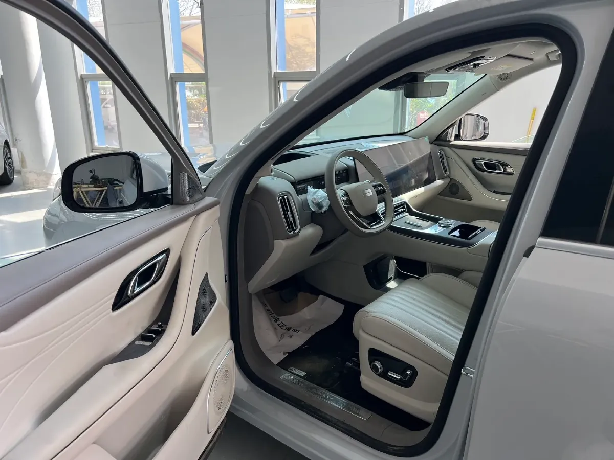 2025 Geely Galaxy M9 1.5T 163HP L4 3DHT PHEV,autocango,china used car exporter,china ev exporter,chinese used car exporter,chinese used ev exporter