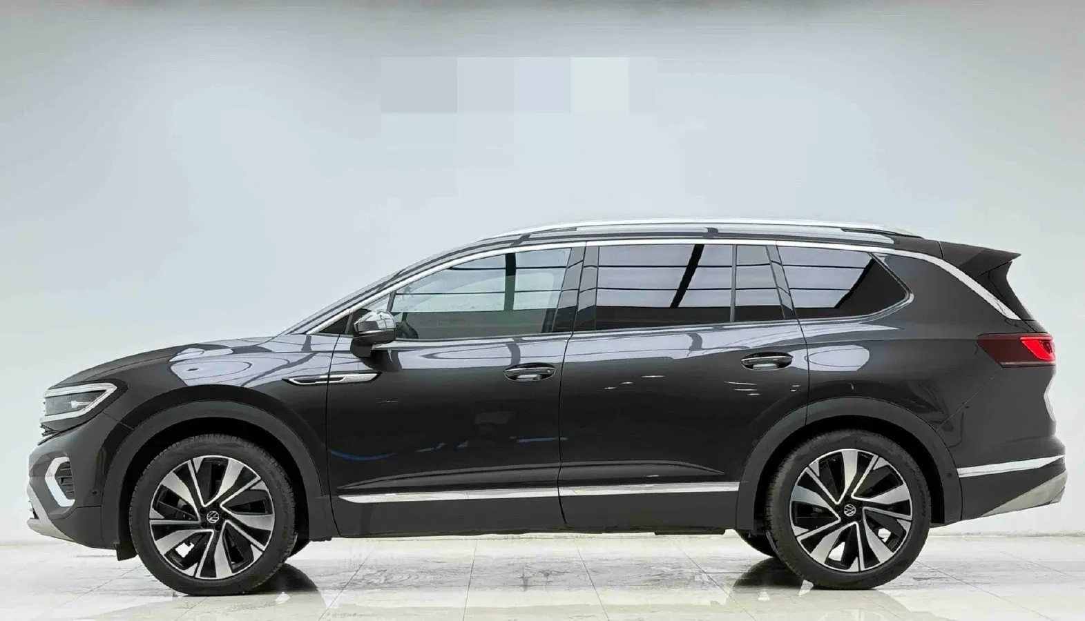 2024 Volkswagen Talagon 2.0T 220HP L4 7DCT,autocango,china used car exporter,china ev exporter,chinese used car exporter,chinese used ev exporter