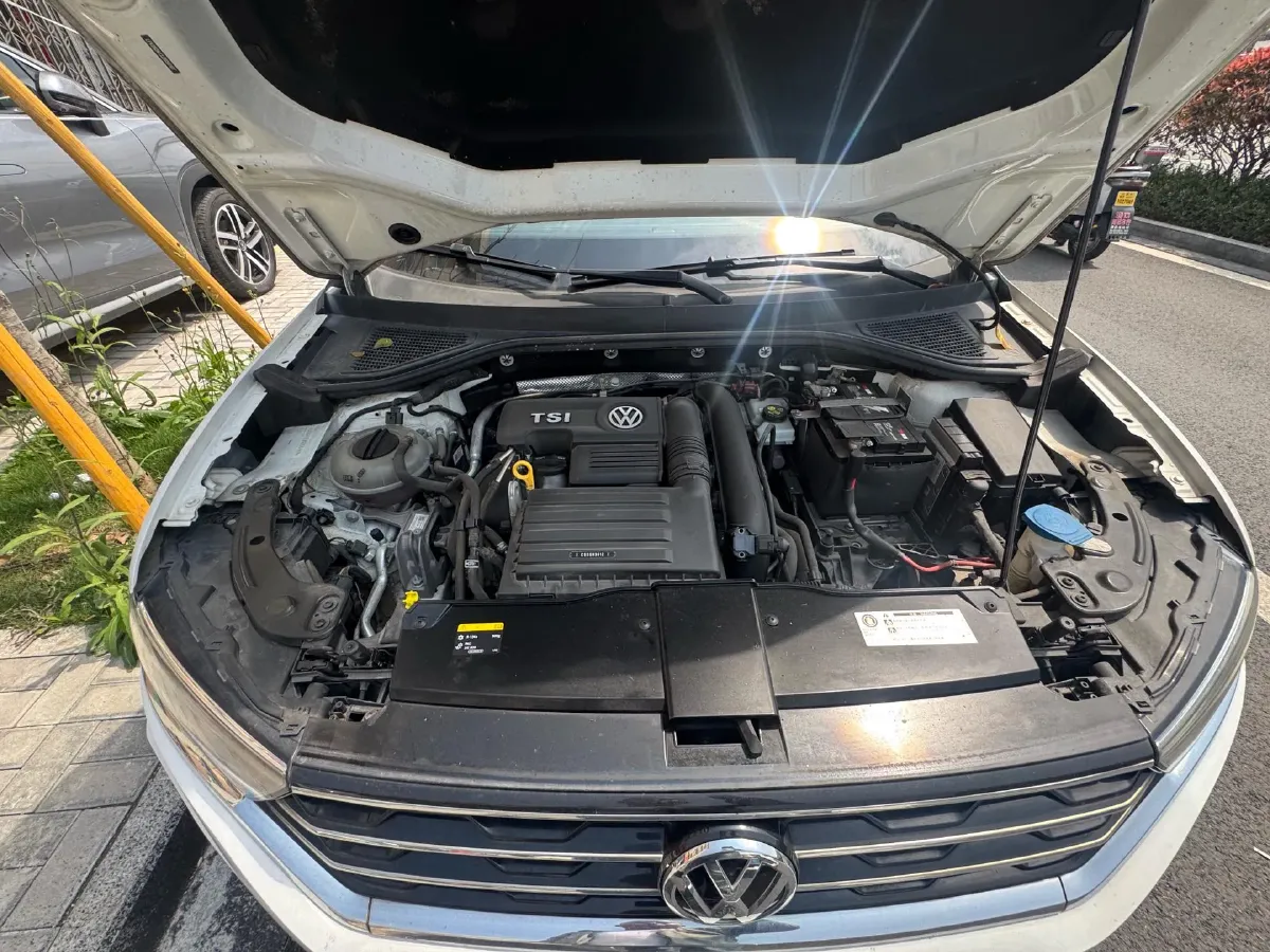 2018 Borgward BX7 2.0T 224HP L4 6AT,autocango,china used car exporter,china ev exporter,chinese used car exporter,chinese used ev exporter