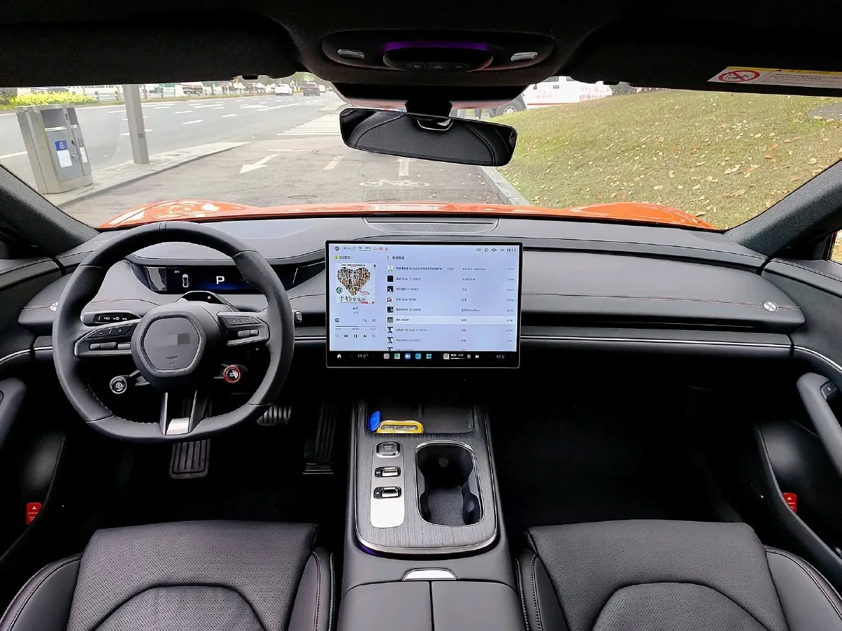 2024 MI SU7 BEV 73.6KWH,autocango,china used car exporter,china ev exporter,chinese used car exporter,chinese used ev exporter