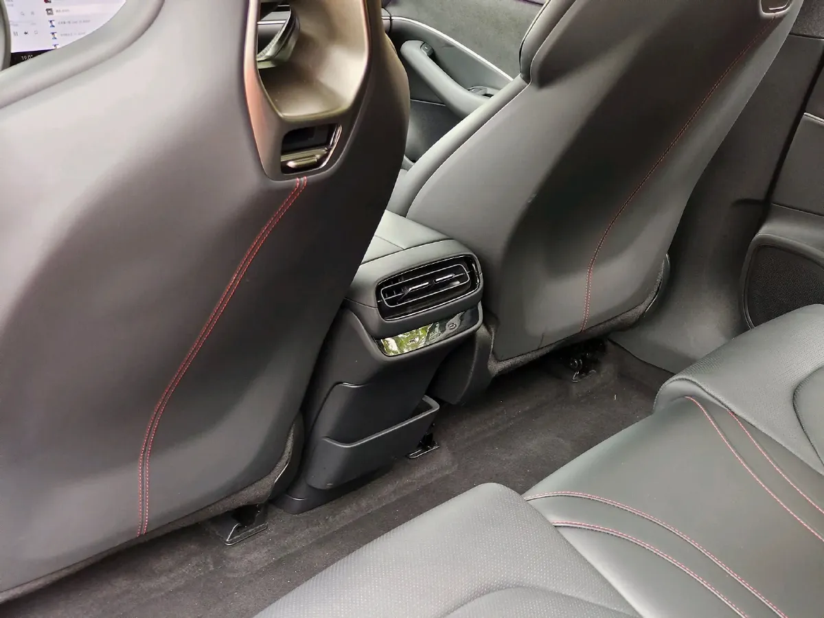 2024 MI SU7 BEV 73.6KWH,autocango,china used car exporter,china ev exporter,chinese used car exporter,chinese used ev exporter