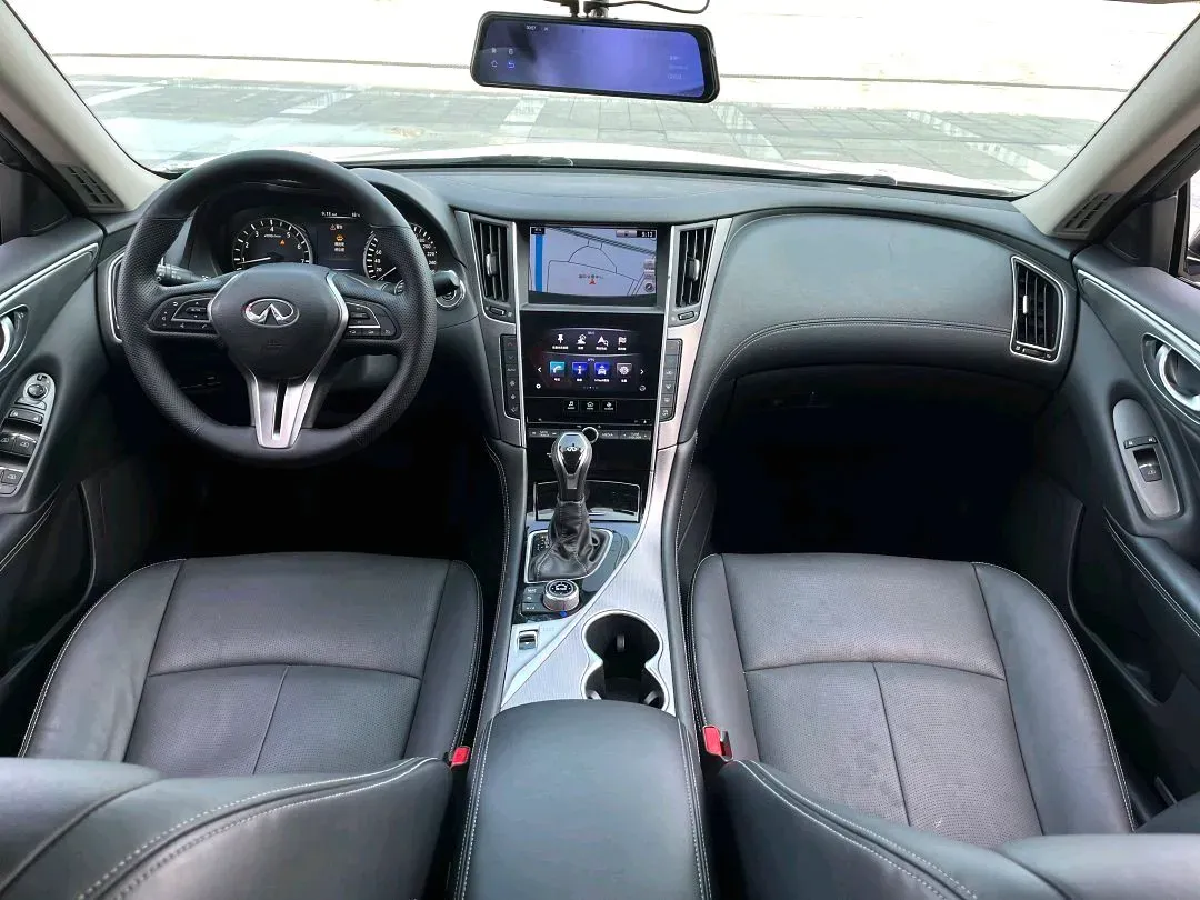 2018 Jeep Grand Commander 2.0T 265HP L4 9AT,autocango,china used car exporter,china ev exporter,chinese used car exporter,chinese used ev exporter