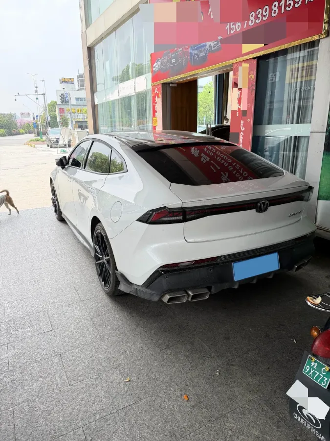 2024 ChangAn UNI-V 1.5T 188HP L4 7DCT,autocango,china used car exporter,china ev exporter,chinese used car exporter,chinese used ev exporter