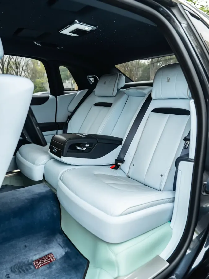 2021 Rolls-Royce Ghost 6.7T 571HP V12 8AT,autocango,china used car exporter,china ev exporter,chinese used car exporter,chinese used ev exporter