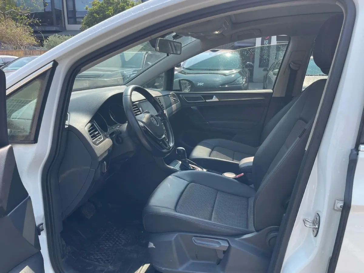 2018 Volkswagen Golf Sportsvan 1.4T 131HP L4 7DCT,autocango,china used car exporter,china ev exporter,chinese used car exporter,chinese used ev exporter