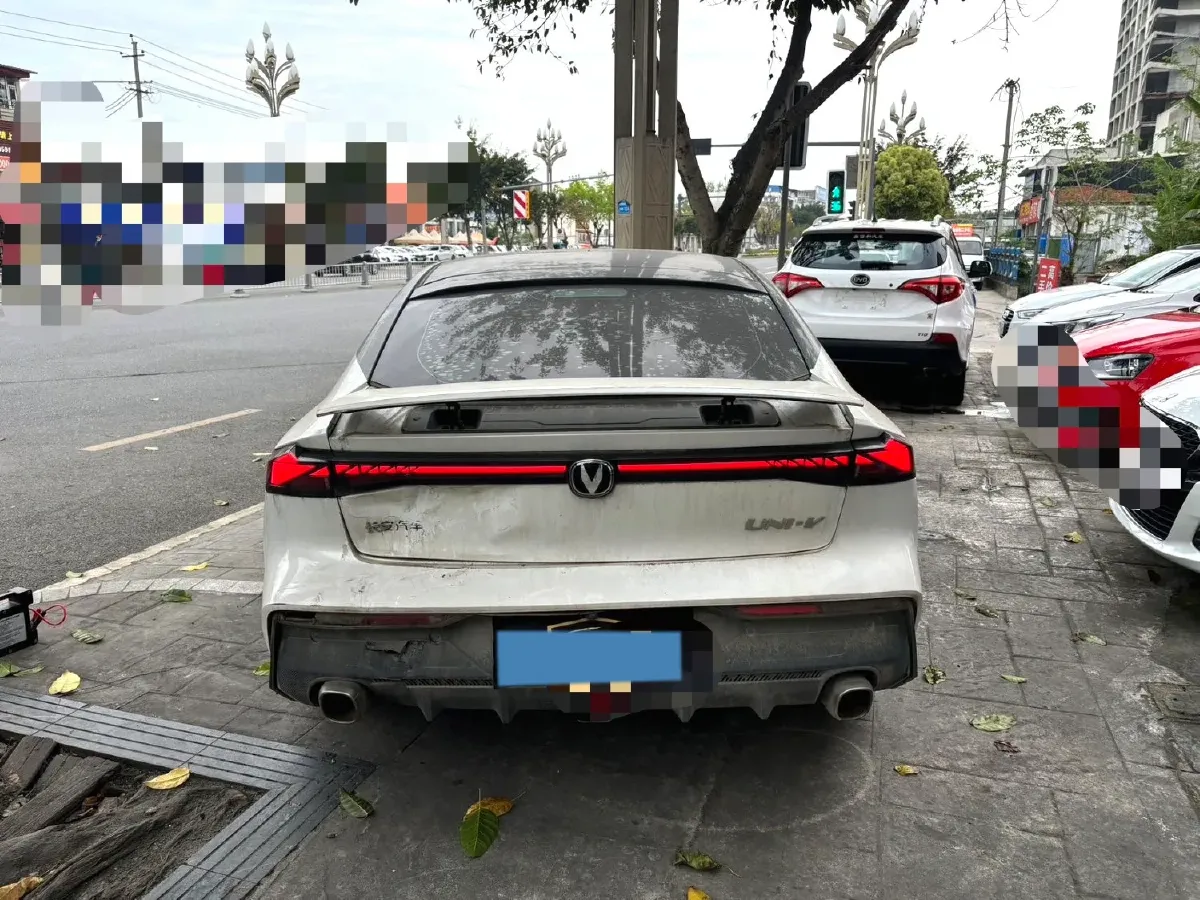 2023 ChangAn UNI-V 1.5T 188HP L4 7DCT,autocango,china used car exporter,china ev exporter,chinese used car exporter,chinese used ev exporter