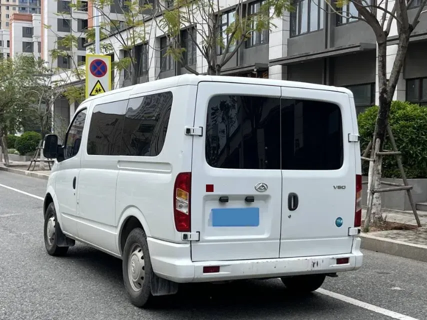 2021 MAXUS XinTu V80 2.0T 127HP L4 6MT,autocango,china used car exporter,china ev exporter,chinese used car exporter,chinese used ev exporter