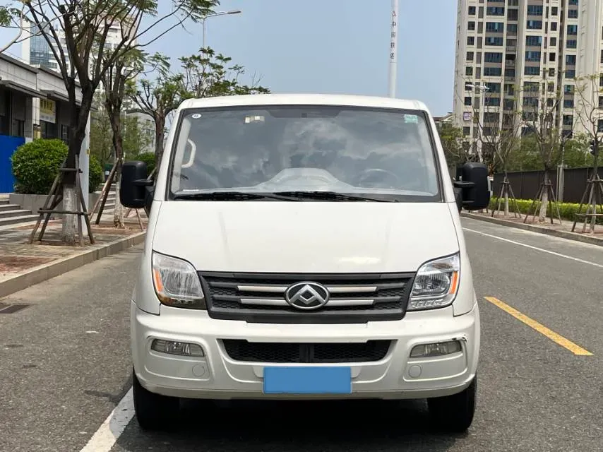 2021 MAXUS XinTu V80 2.0T 127HP L4 6MT,autocango,china used car exporter,china ev exporter,chinese used car exporter,chinese used ev exporter