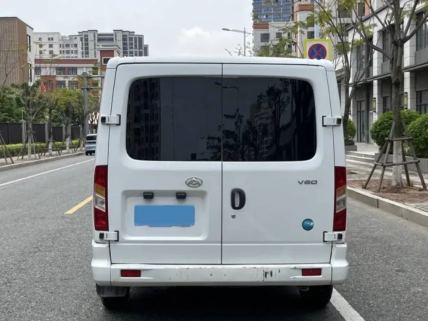 2021 MAXUS XinTu V80 2.0T 127HP L4 6MT,autocango,china used car exporter,china ev exporter,chinese used car exporter,chinese used ev exporter