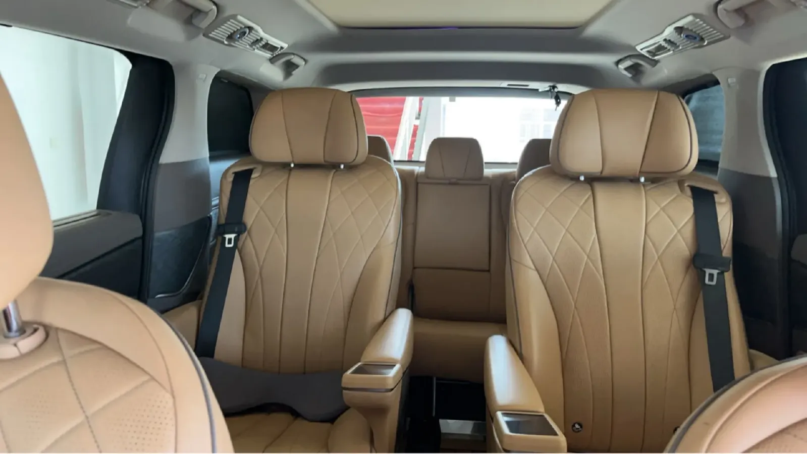 2023 Denza D9 1.5T 139HP L4 E-CVT PHEV 20.39KWH,autocango,china used car exporter,china ev exporter,chinese used car exporter,chinese used ev exporter