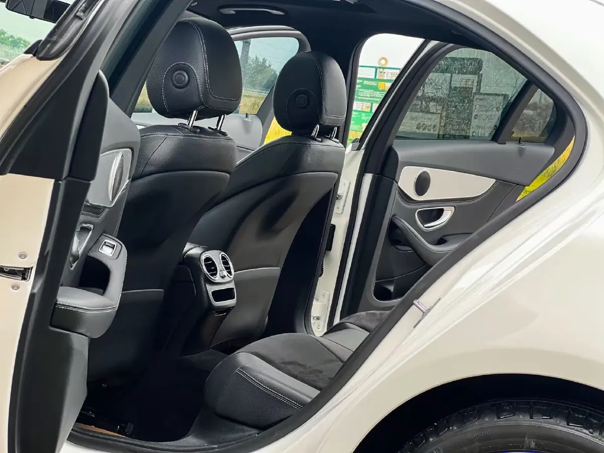 2020 Mercedes-Benz C Class 1.5T 184HP L4 9AT,autocango,china used car exporter,china ev exporter,chinese used car exporter,chinese used ev exporter