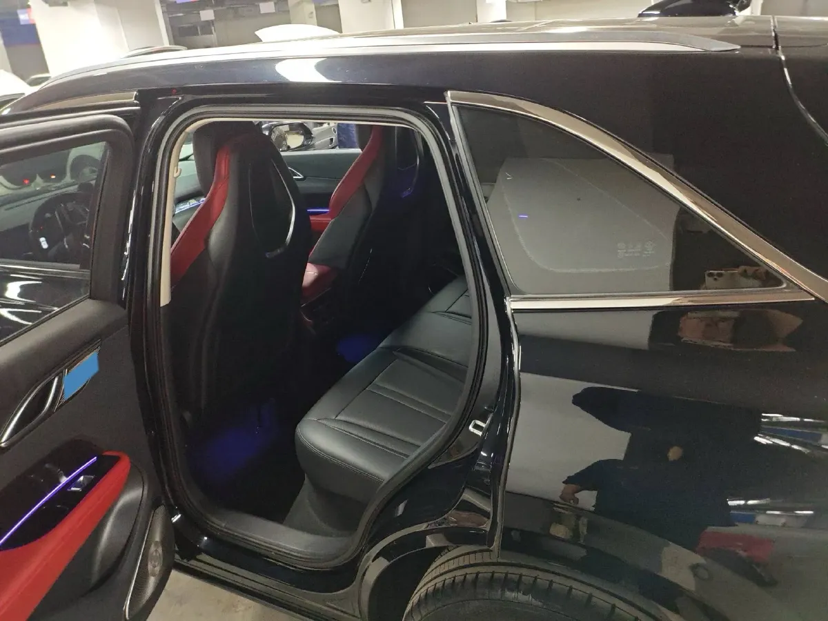 2024 HongQi HS3 1.5T 169HP L4 7DCT,autocango,china used car exporter,china ev exporter,chinese used car exporter,chinese used ev exporter