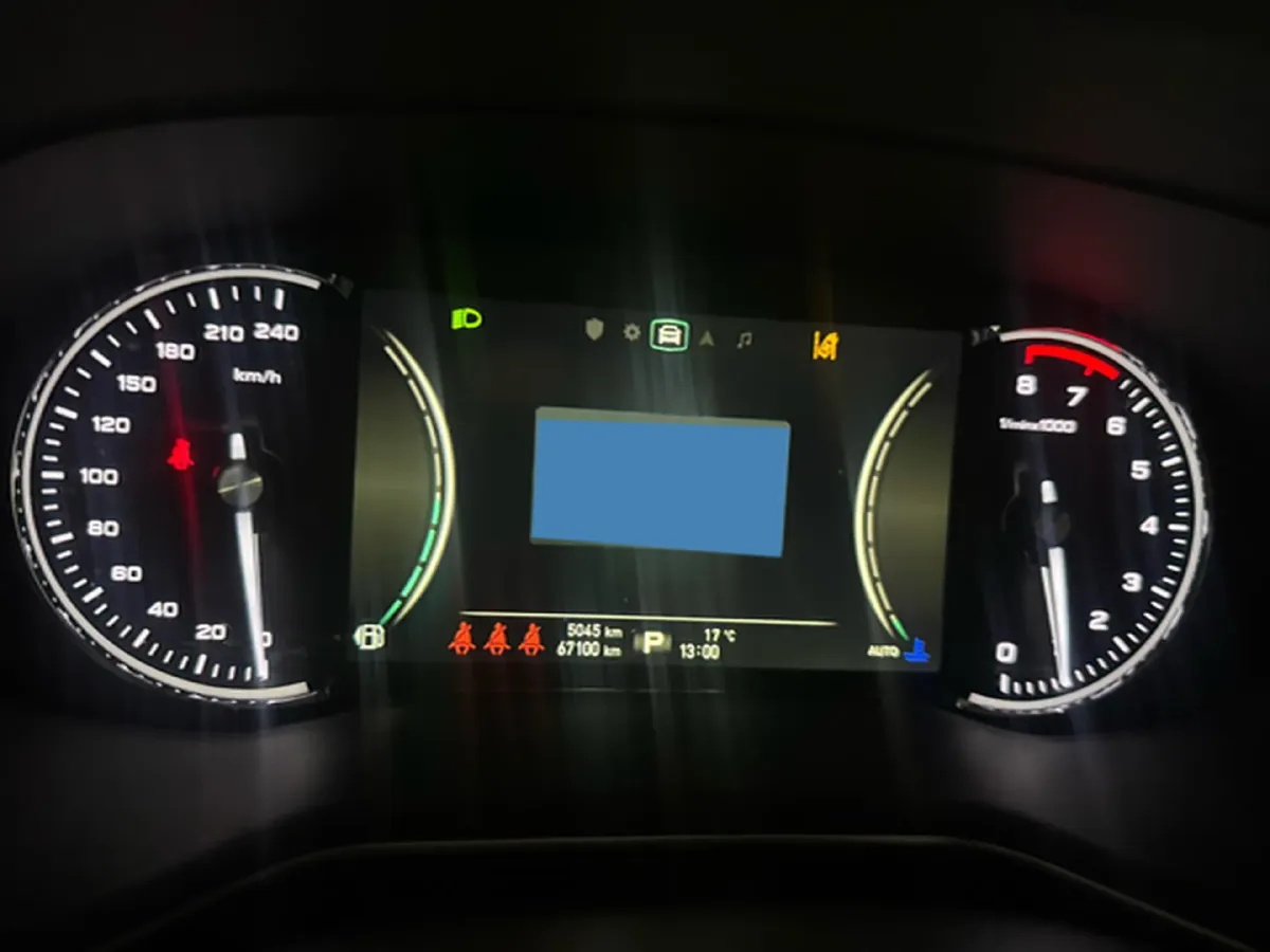 2018 Dongfeng JunFeng E17 BEV 49.93KWH,autocango,china used car exporter,china ev exporter,chinese used car exporter,chinese used ev exporter