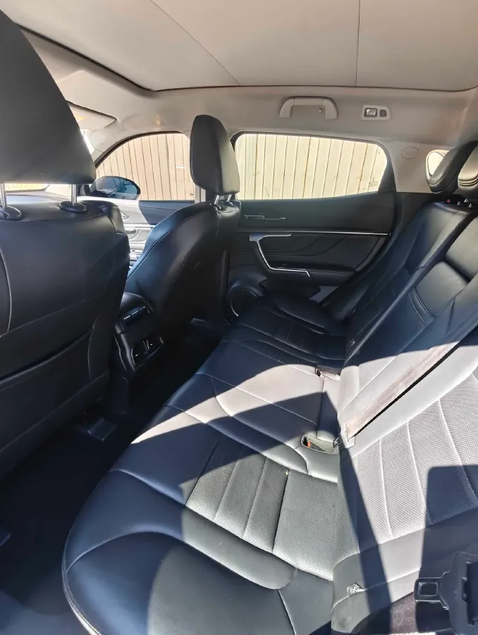 2017 WEY VV5 2.0T 197HP L4 7DCT,autocango,china used car exporter,china ev exporter,chinese used car exporter,chinese used ev exporter