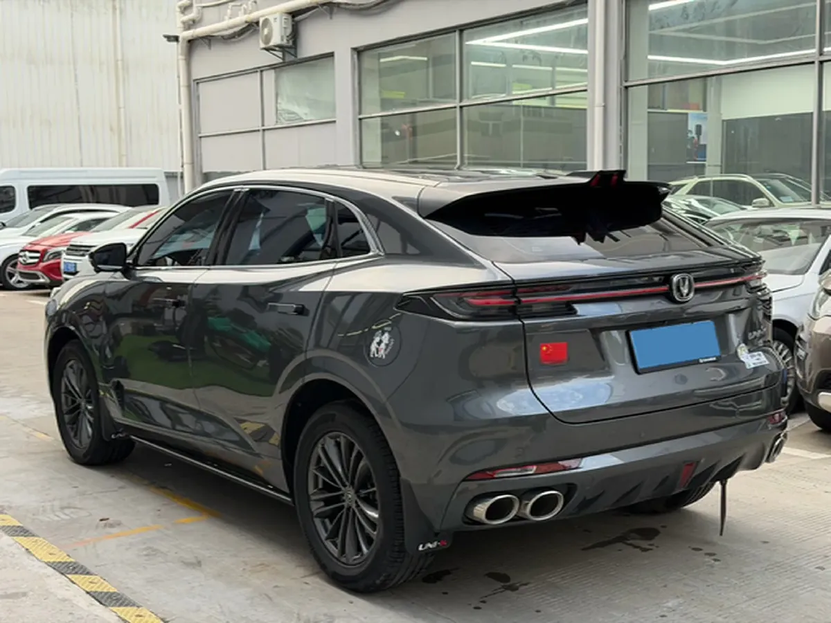 2021 ChangAn UNI-K 2.0T 233HP L4 8AT,autocango,china used car exporter,china ev exporter,chinese used car exporter,chinese used ev exporter