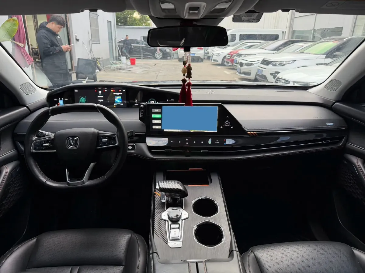 2021 ChangAn UNI-K 2.0T 233HP L4 8AT,autocango,china used car exporter,china ev exporter,chinese used car exporter,chinese used ev exporter