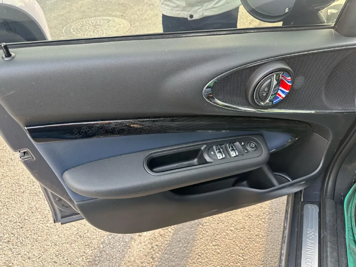 2021 MINI CLUBMAN 2.0T 192HP L4 7DCT,autocango,china used car exporter,china ev exporter,chinese used car exporter,chinese used ev exporter